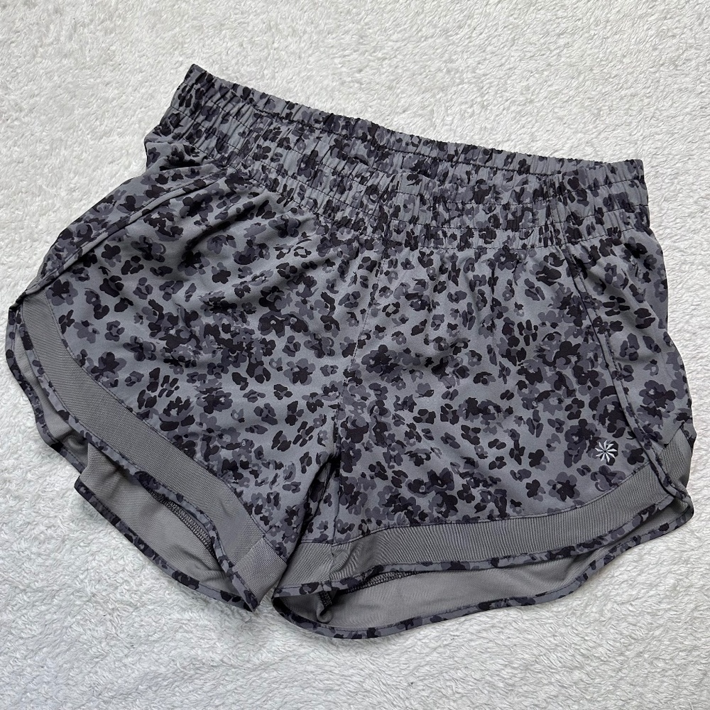 Athleta Printed Mesh Run Racer Shorts 4”